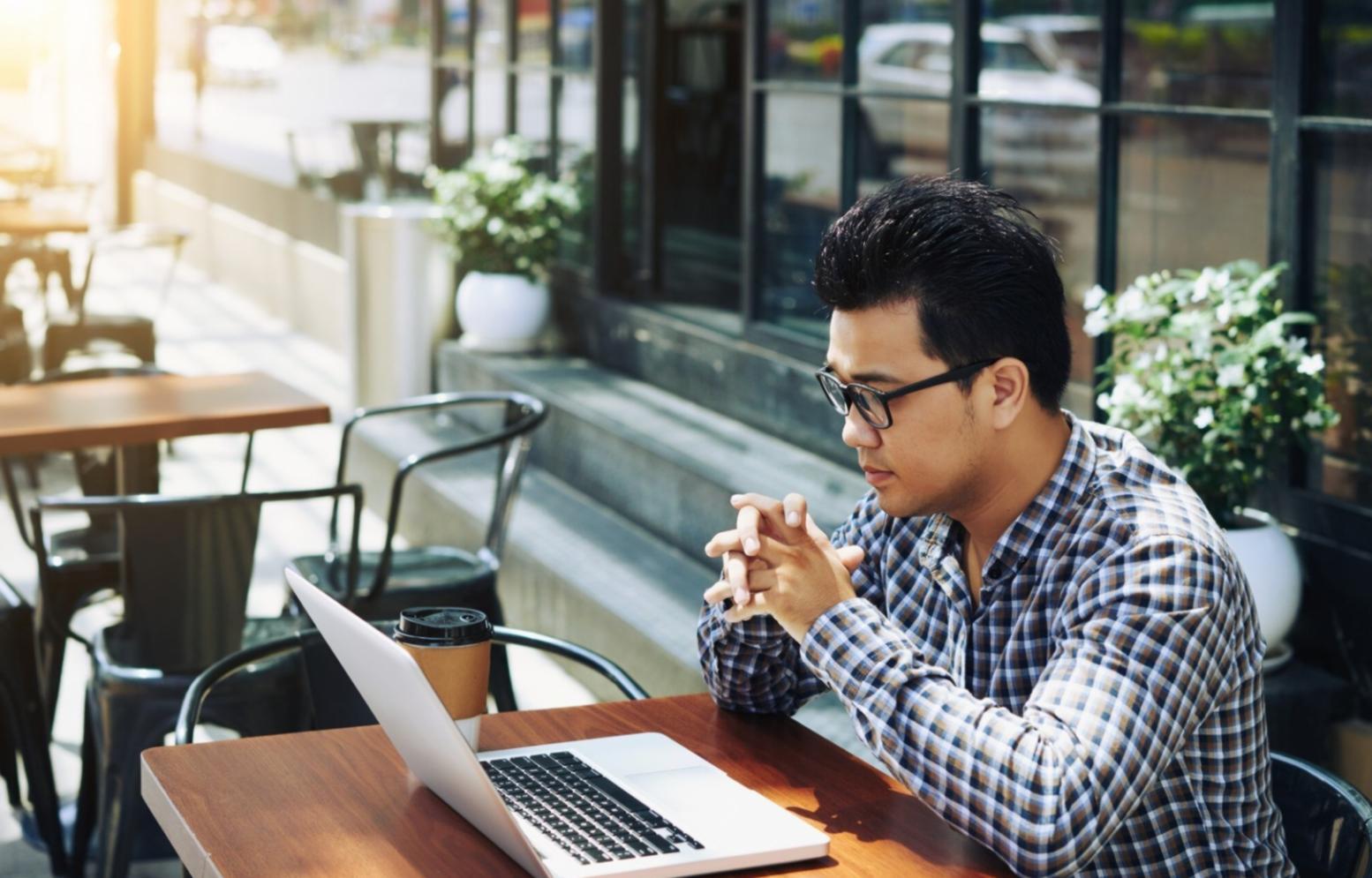 金融データ分析の実践風景